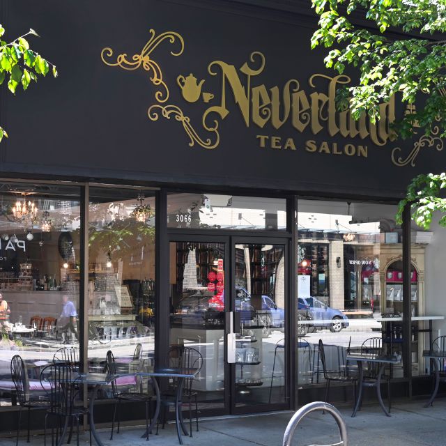 Main entrance to the Neverland tea salon